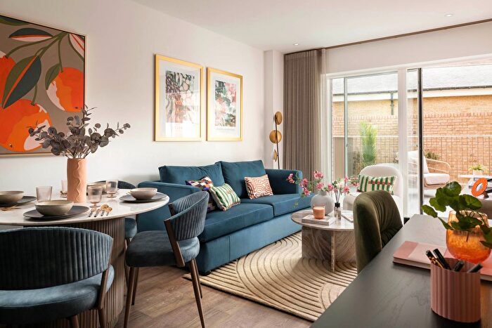 1 Bedroom Flat For Sale In Chelsea Botanica, Watermeadow Lane, SW6