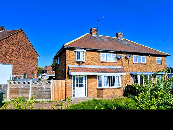 3 Bedroom Semi-Detached House To Rent In Stafford Road, Woodlands, Doncaster, DN6
