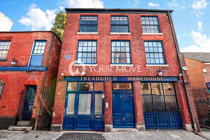 2 Bedroom Flat To Rent In Bishop Street, Portsmouth, Hampshire, PO1