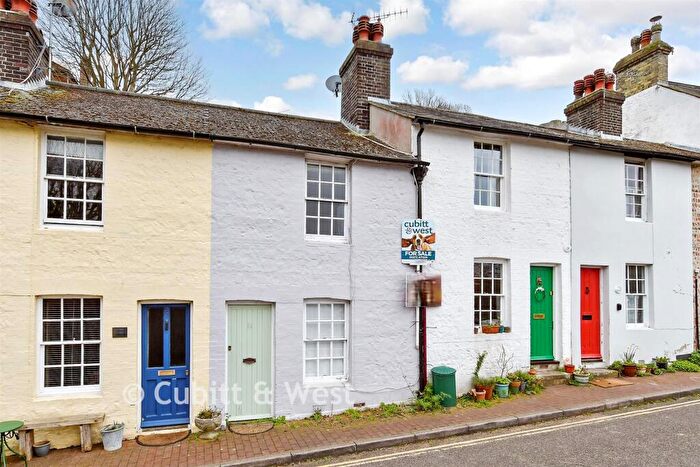 2 Bedroom Terraced House For Sale In New Road, Lewes, East Sussex, BN7