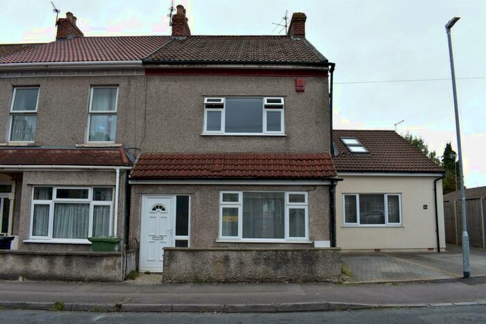 2 Bedroom Terraced House To Rent In Hilltop Road, Bristol, BS16