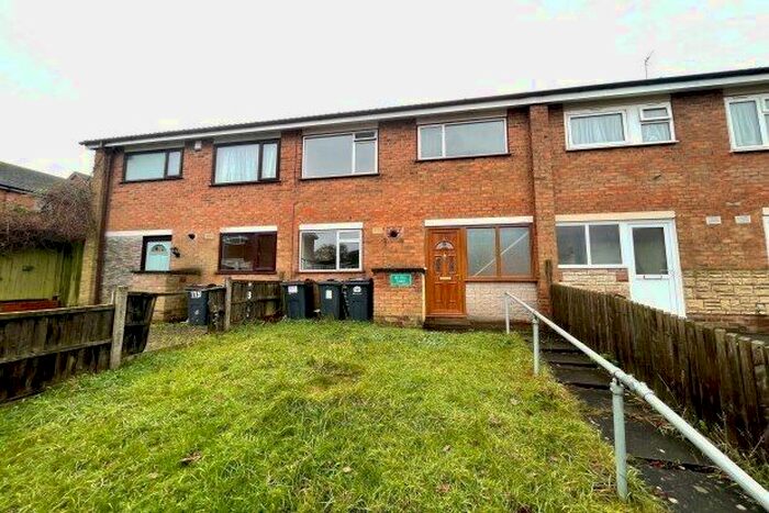 3 Bedroom Terraced House To Rent In Moors Lane, Birmingham, B31