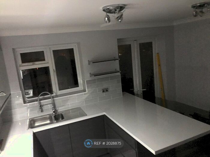 2 Bedroom Terraced House To Rent In Garth Road, Sutton/Mordon, SM4