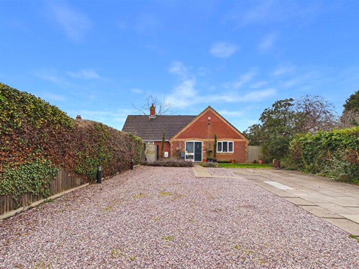 4 Bedroom Detached Bungalow For Sale In Tuffley Avenue, Gloucester, GL1