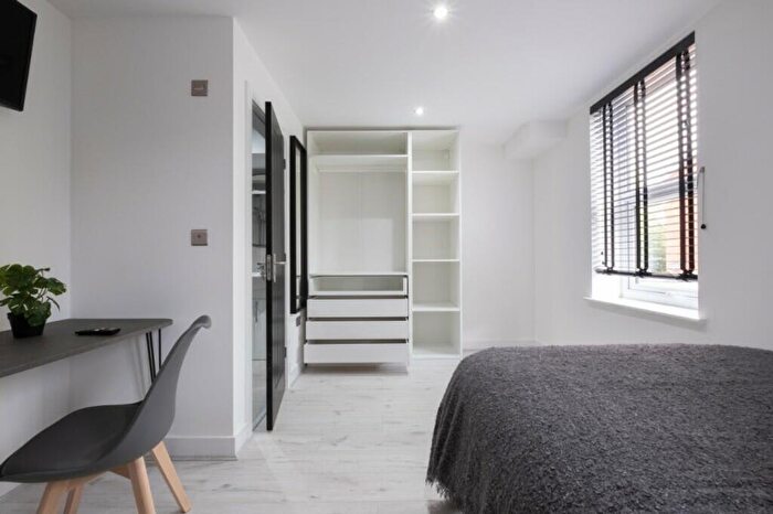 6 Bedroom House To Rent In Foster Street, Lincoln, LN5