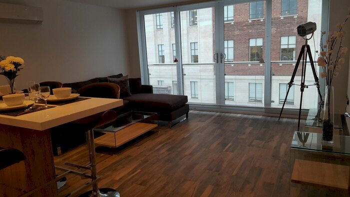 2 Bedroom Flat To Rent In New Briggate, Leeds, West Yorkshire, Uk, LS1