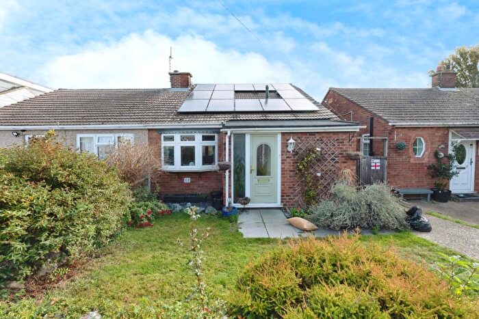 4 Bedroom Semi Detached House For Sale In Cloisters, Stanford-le-Hope, SS17