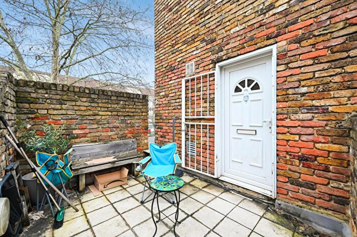 1 Bedroom Flat For Sale In Vassall Road, London, SW9