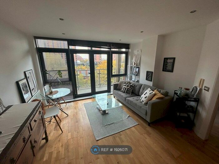 1 Bedroom Flat To Rent In Aruba, Leeds, LS12