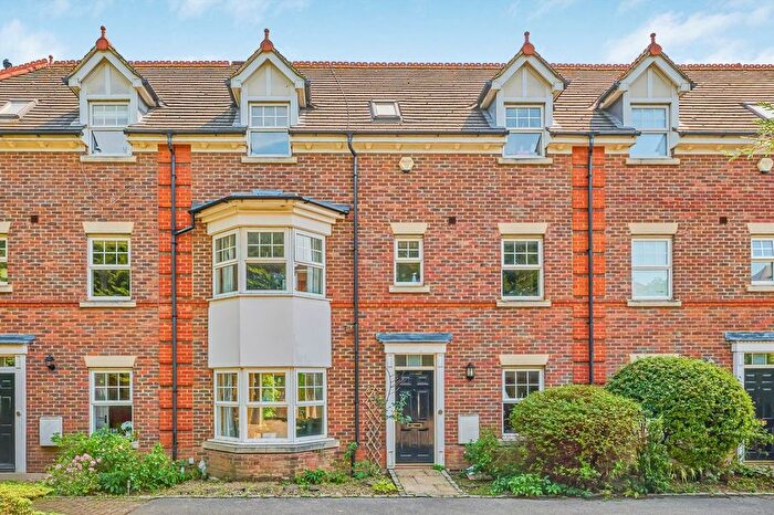 4 Bedroom Terraced House To Rent In Worple Road, Wimbledon, SW19