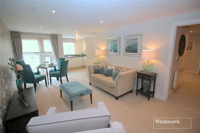 2 Bedroom Flat To Rent In Studio Way, Borehamwood, Hertfordshire, WD6