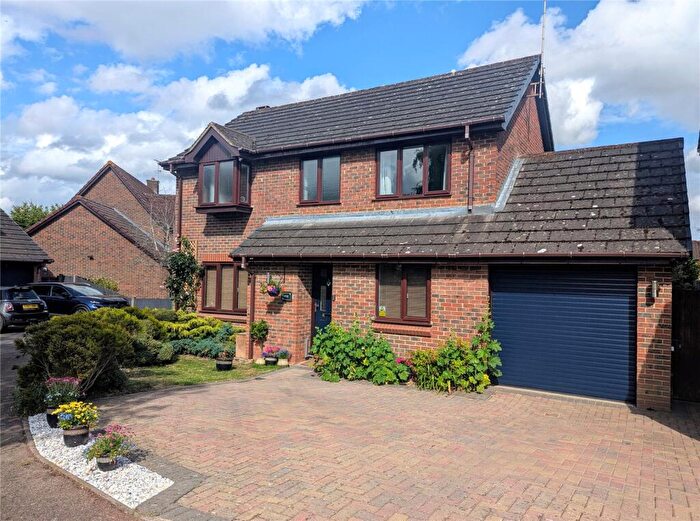 3 Bedroom Detached House For Sale In Oaklea Gardens, Bramley, Tadley, Hampshire, RG26