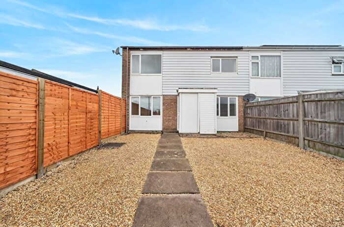 3 Bedroom Terraced House For Sale In Bonchurch Close, Bassett Green, Southampton, Hampshire, SO16