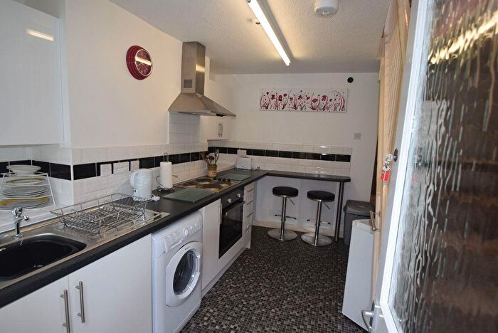 2 Bedroom Flat To Rent In Bayliss House, Flat, R/O High Street, TF10