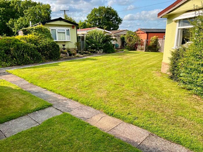 2 Bedroom Park Home For Sale In Lymm Road, Agden Brow Lymm, WA13