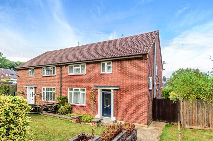 3 Bedroom Semi-Detached House To Rent In Bowring Green, Watford, WD19