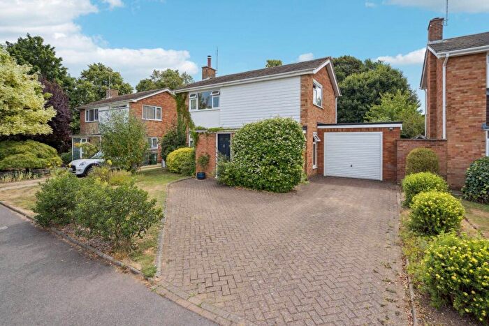 4 Bedroom Detached House For Sale In Chlitern Way, Tring, HP23
