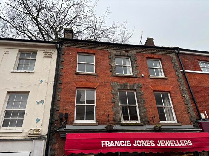 2 Bedroom Apartment To Rent In Market Place, North Walsham, NR28