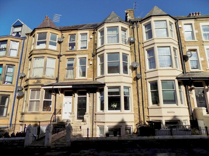 2 Bedroom Flat To Rent In West End Road, Morecambe, LA4