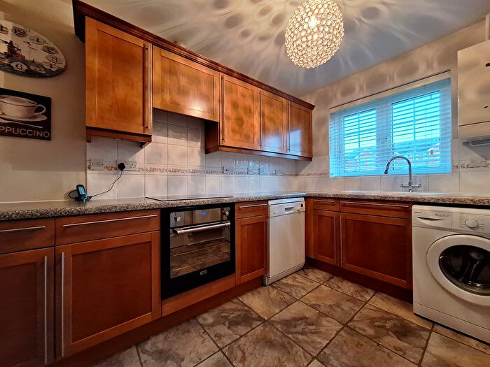 3 Bedroom Property To Rent In St. Margarets Close, Dartford, DA2