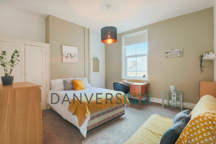 8 Bedroom Terraced House To Rent In West Street, Leicester, LE1