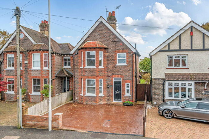 3 Bedroom Detached House For Sale In Cranston Road, East Grinstead, RH19