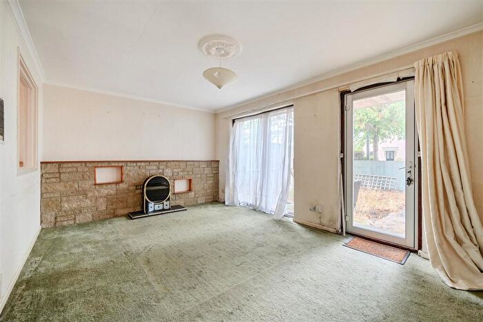 3 Bedroom Terraced House For Sale In Two Acres Road, Hengrove, Bristol, BS14