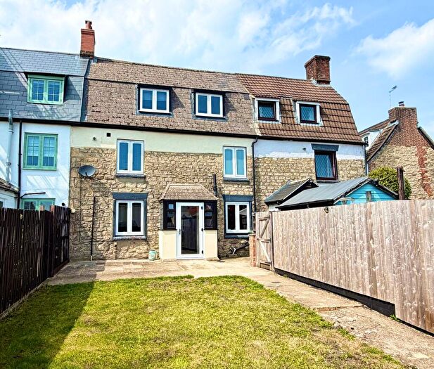 3 Bedroom Terraced House For Sale In Beamans Lane, Royal Wootton Bassett, SN4