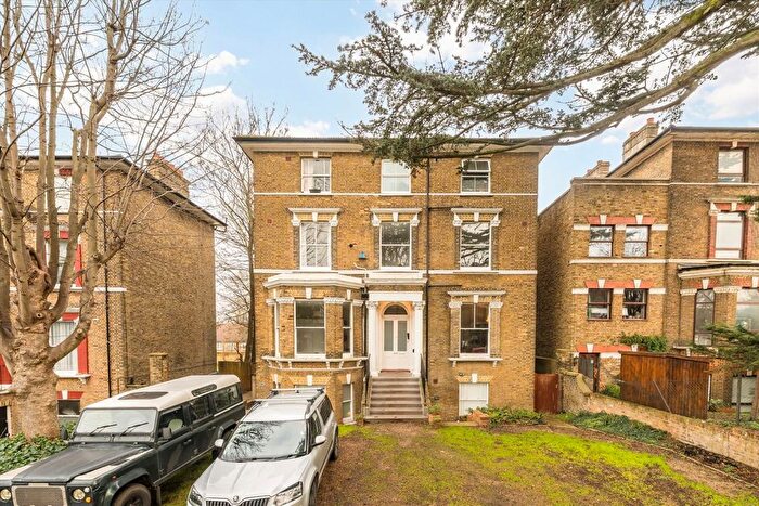 2 Bedroom Flat For Sale In Upper Tulse Hill, Brixton, SW2