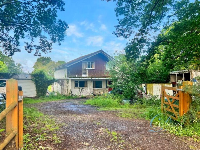 4 Bedroom Detached House For Sale In Mannington, Wimborne, BH21