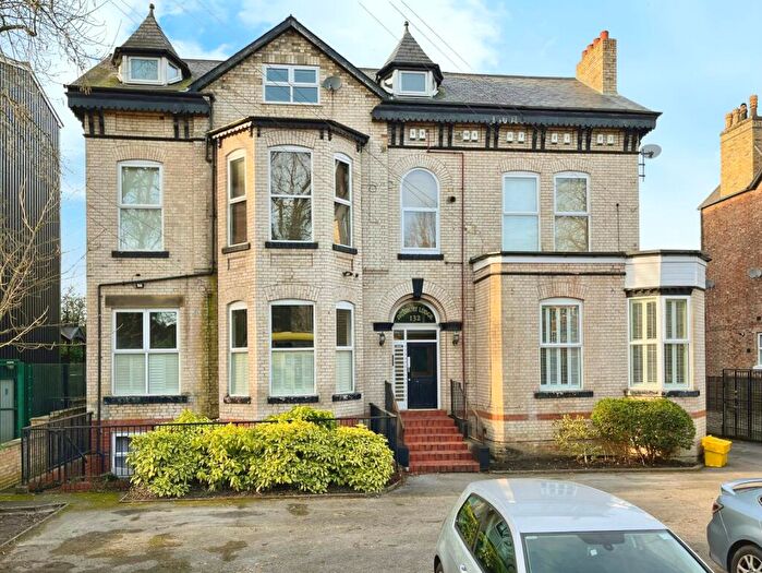 1 Bedroom Flat For Sale In Palatine Road, Didsbury, Manchester, M20
