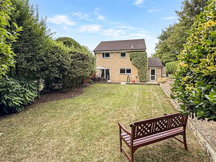 4 Bedroom Detached House For Sale In Cirencester, GL7