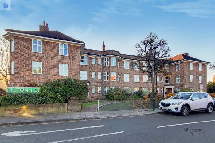 2 Bedroom Flat To Rent In Milton Lodge, Whitton Road, Twickenham, TW1