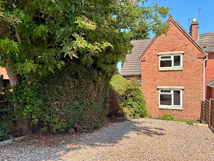 3 Bedroom Semi-Detached House For Sale In Cambridge Street, Shepshed, LE12