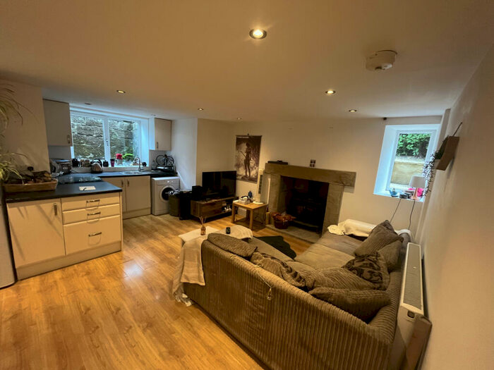 1 Bedroom Apartment To Rent In Monk Bridge Road, Leeds, West Yorkshire, LS6