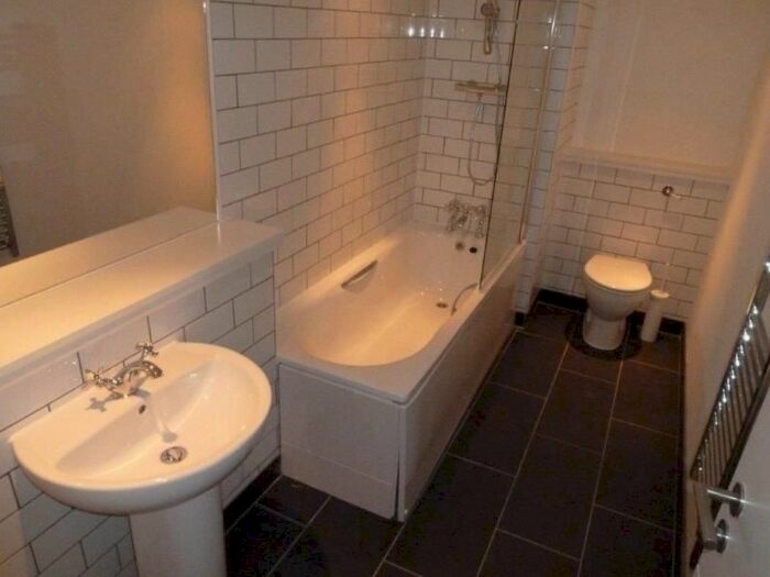 Studio To Rent In New York Road, Leeds, LS2