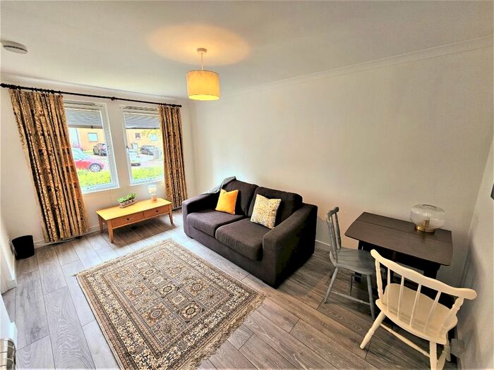 2 Bedroom Flat To Rent In Headland Court, Mannofield, Aberdeen, AB10