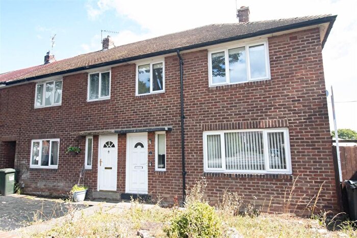3 Bedroom End Of Terrace House For Sale In Hillheads Road, Whitley Bay, NE25