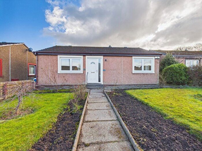 2 Bedroom Detached Bungalow For Sale In Calderhall Terrace, East Calder, EH53