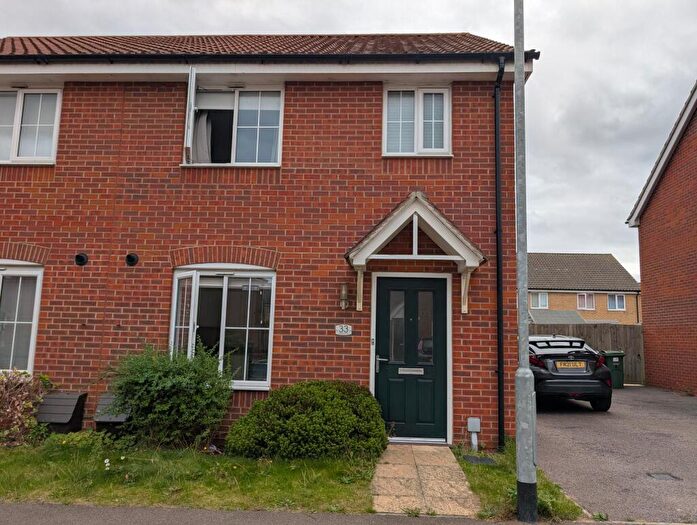 3 Bedroom Semi-Detached House To Rent In Colossus Way, Norwich, NR5