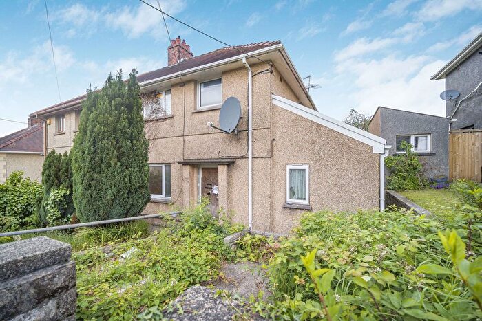 3 Bedroom Semi-Detached House For Sale In Heol Dewi Sant, Penllergaer, SA4