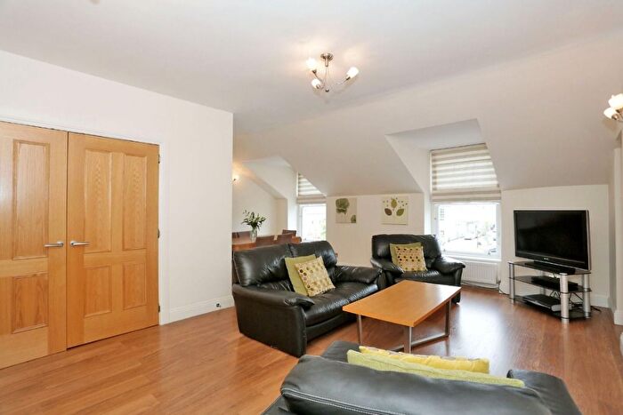 2 Bedroom Flat To Rent In Golden Square, City Centre, Aberdeen, AB10
