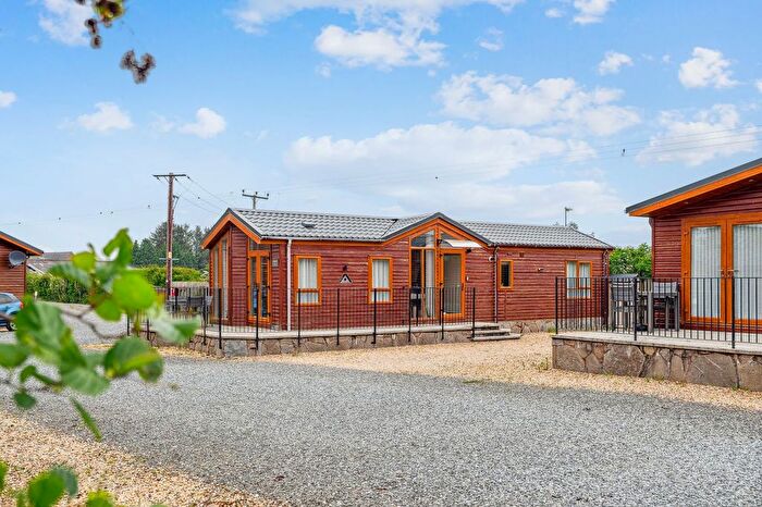 2 Bedroom Lodge For Sale In Lochmanor Park, Dunning, PH2