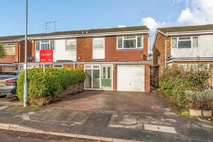 3 Bedroom Semi-Detached House For Sale In Maidenhead, Berkshire, SL6