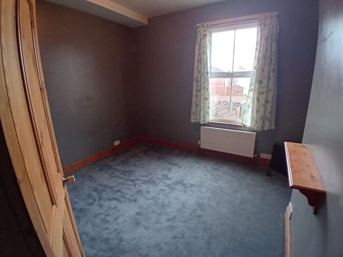 4 Bedroom Property To Rent In Broomfield Road, Earlsdon, Coventry, CV5