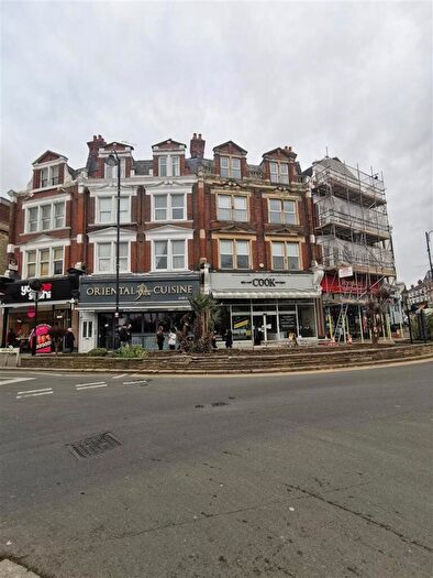 2 Bedroom Apartment To Rent In Athenaeum Place, Muswell Hill, London, N10