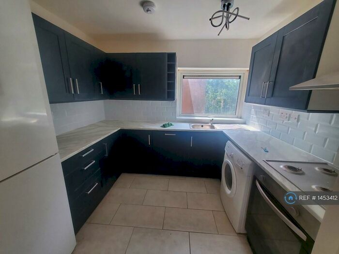 2 Bedroom Flat To Rent In Moseley, Birmingham, B13