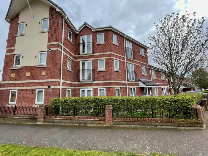 2 Bedroom Flat To Rent In Patshull Avenue, Wolverhampton, WV10