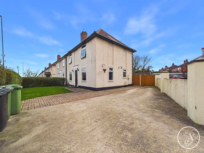 3 Bedroom Semi Detached House For Sale In Cross Green Lane, Halton, Leeds, LS15