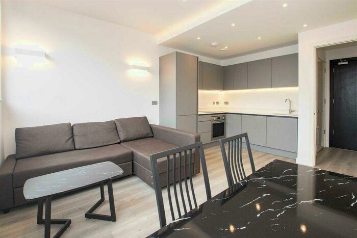 1 Bedroom Apartment To Rent In Capital Drive, Linford Wood, MK14